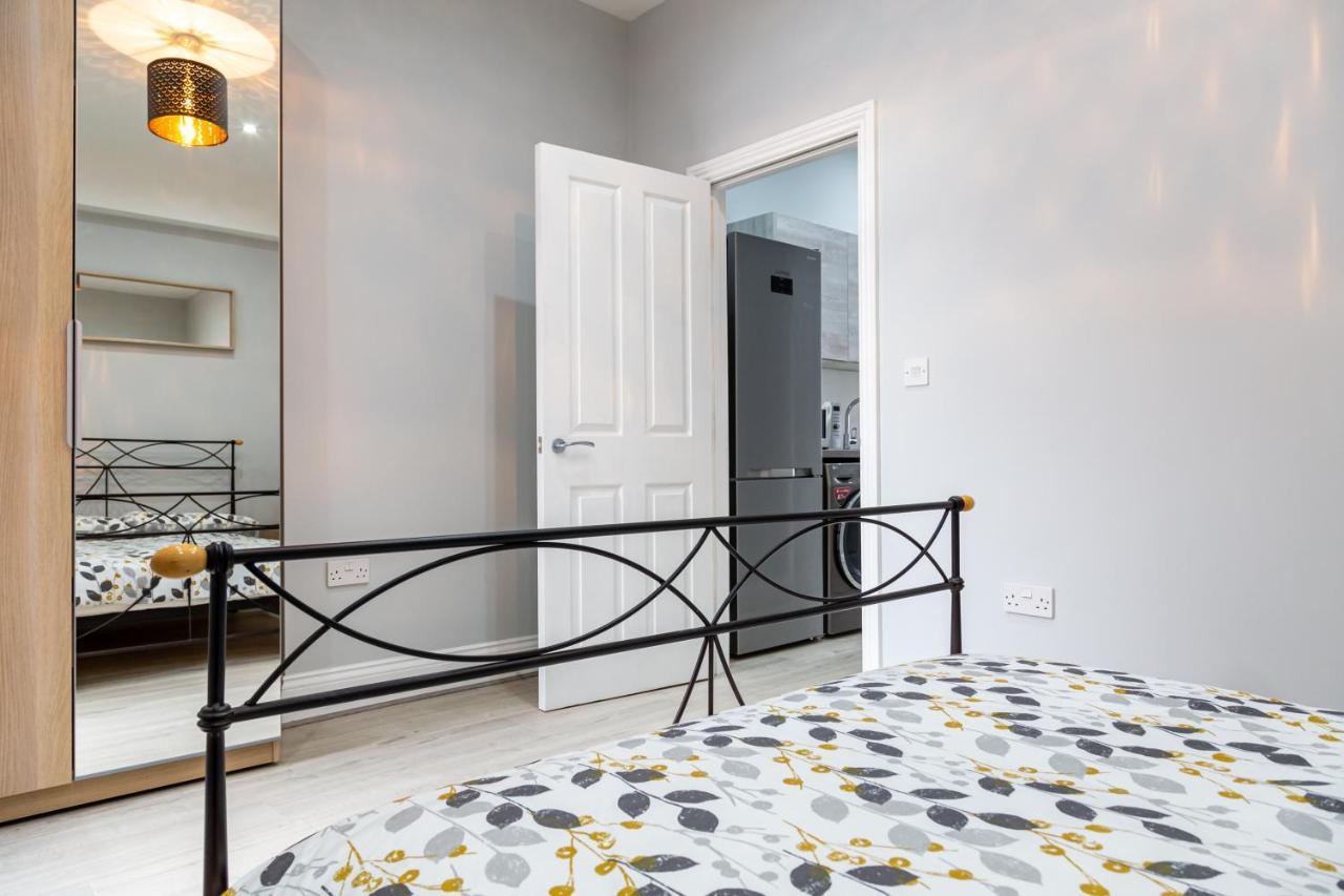 Stunning Property Fully Refurbished Birmingham Eksteriør billede